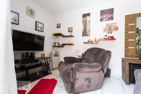 Casa à venda com 320m², 3 quartos e 4 vagasSala de TV