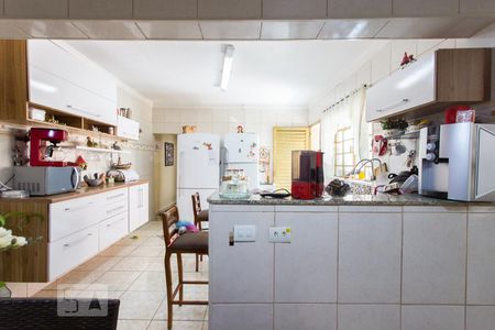 Casa à venda com 320m², 3 quartos e 4 vagasCozinha