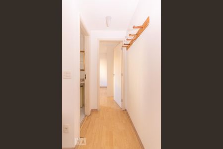 Corredor  de apartamento para alugar com 1 quarto, 67m² em Santa Cecília, São Paulo