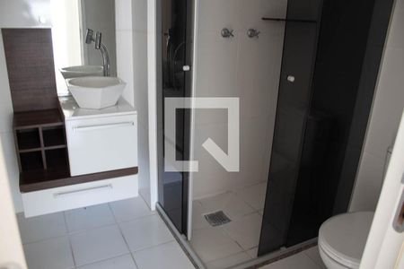 Apartamento à venda com 47m², 2 quartos e 1 vaga Apartamento à venda com 47m², 2 quartos e 1 vagaBanheiro