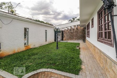 Casa à venda com 349m², 4 quartos e 2 vagas Casa à venda com 349m², 4 quartos e 2 vagasJardim