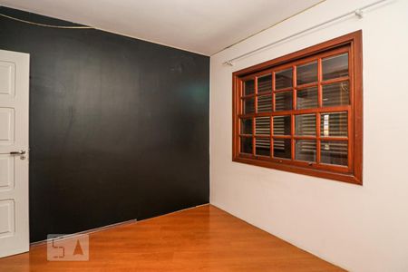 Casa à venda com 349m², 4 quartos e 2 vagas Casa à venda com 349m², 4 quartos e 2 vagasQuarto