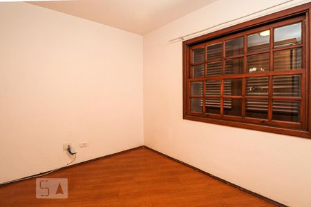 Casa à venda com 349m², 4 quartos e 2 vagas Casa à venda com 349m², 4 quartos e 2 vagasQuarto