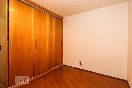 Casa à venda com 349m², 4 quartos e 2 vagas Casa à venda com 349m², 4 quartos e 2 vagasQuarto