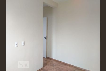 Quarto de apartamento para alugar com 2 quartos, 60m² em Vila Osasco, Osasco