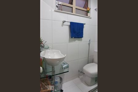 Apartamento à venda com 53m², 2 quartos e 1 vaga Apartamento à venda com 53m², 2 quartos e 1 vagaBanheiro