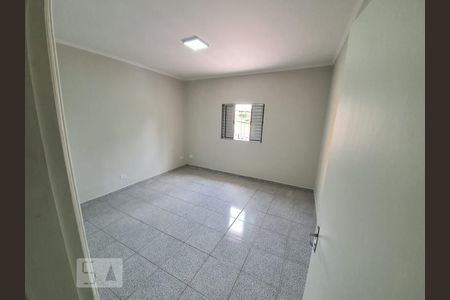 Quarto de casa para alugar com 2 quartos, 100m² em Vila Gustavo, São Paulo