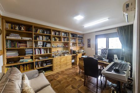 Apartamento à venda com 378m², 4 quartos e 5 vagas Apartamento à venda com 378m², 4 quartos e 5 vagasSuite 3