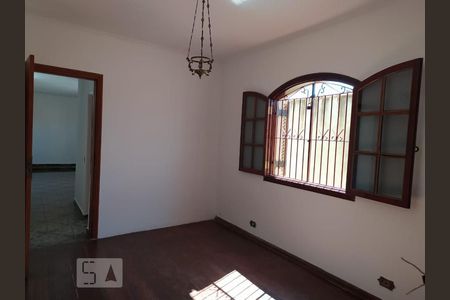 Casa à venda com 250m², 4 quartos e 2 vagas Casa à venda com 250m², 4 quartos e 2 vagasQuarto 4