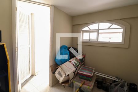 Casa à venda com 300m², 5 quartos e sem vaga Casa à venda com 300m², 5 quartos e sem vagaQuarto de Serviço