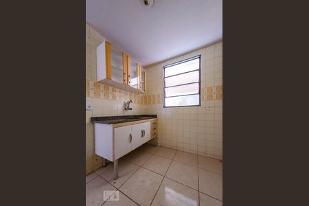 Cozinha de apartamento para alugar com 2 quartos, 60m² em Carlos Prates, Belo Horizonte