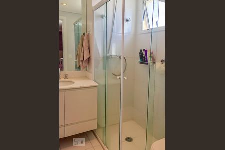 Apartamento para alugar com 229m², 3 quartos e 4 vagas Apartamento para alugar com 229m², 3 quartos e 4 vagasBanheiro