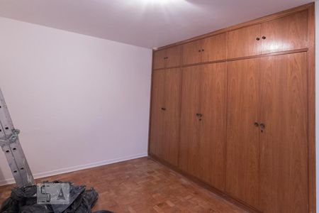 Casa à venda com 202m², 3 quartos e 2 vagasSuíte