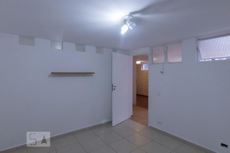 Casa à venda com 202m², 3 quartos e 2 vagasEscritório
