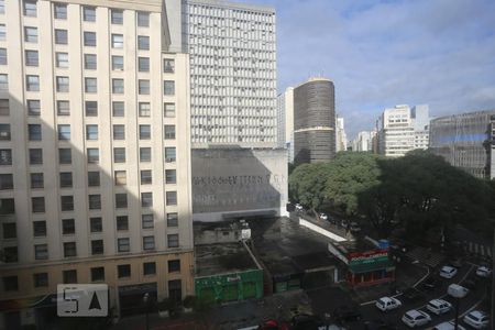 Vista de kitnet/studio para alugar com 1 quarto, 21m² em Centro, São Paulo