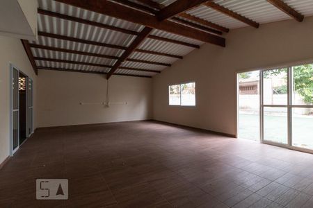 Casa à venda com 350m², 7 quartos e sem vagaSalão