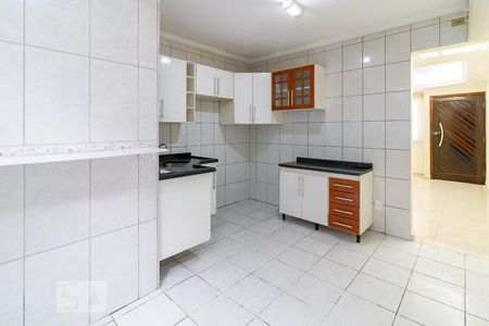 Cozinha de casa de condomínio para alugar com 2 quartos, 70m² em Jardim Flor do Campo, Guarulhos