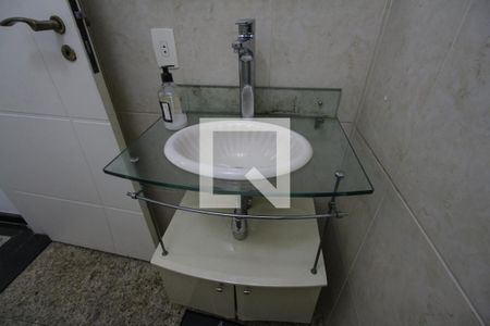 Casa à venda com 200m², 3 quartos e 3 vagasLavabo