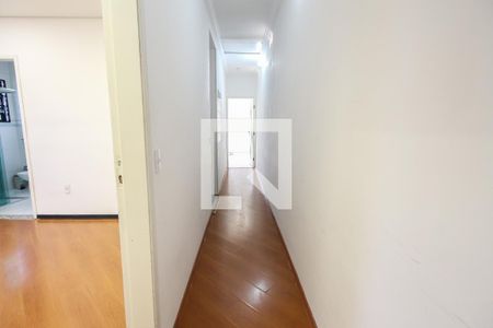 Casa à venda com 200m², 3 quartos e 3 vagasCorredor