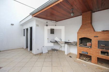 Casa à venda com 200m², 3 quartos e 3 vagasChurrasqueira