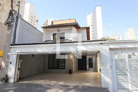 Casa à venda com 200m², 3 quartos e 3 vagasFachada