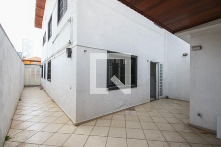 Casa à venda com 200m², 3 quartos e 3 vagasCorredor