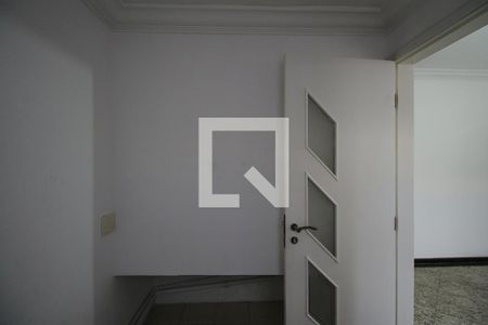 Casa à venda com 200m², 3 quartos e 3 vagasEscritório