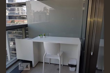 Sacada de kitnet/studio para alugar com 1 quarto, 30m² em República, São Paulo