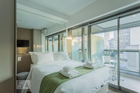 Sala/Dormitório de kitnet/studio para alugar com 1 quarto, 30m² em República, São Paulo