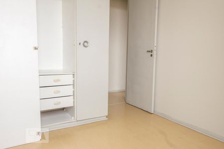 Quarto 1 de apartamento para alugar com 2 quartos, 72m² em Vila Santa Catarina, São Paulo