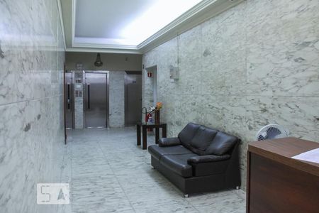 Apartamento à venda com 70m², 2 quartos e sem vagaHall