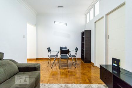 Apartamento à venda com 70m², 2 quartos e sem vagaSala