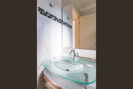 Banheiro de apartamento para alugar com 2 quartos, 50m² em Jardim Myrian Moreira da Costa, Campinas