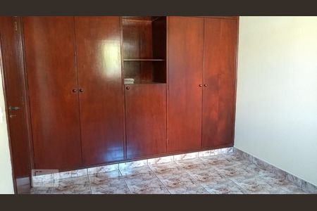 quarto 1 de casa para alugar com 3 quartos, 210m² em Vila Marieta, Campinas