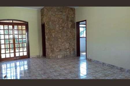 sala de casa para alugar com 3 quartos, 210m² em Vila Marieta, Campinas