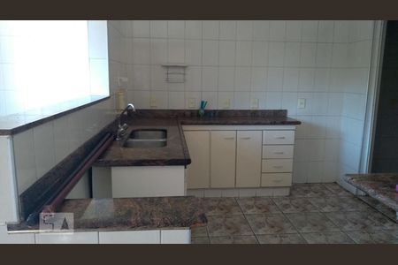 cozinha de casa para alugar com 3 quartos, 210m² em Vila Marieta, Campinas