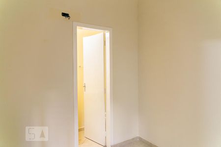 Quarto/Sala de kitnet/studio para alugar com 1 quarto, 25m² em Vila Monumento, São Paulo