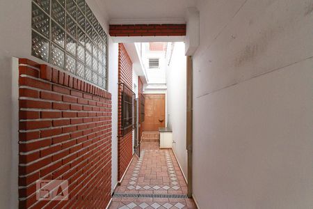 Casa à venda com 280m², 4 quartos e 3 vagas Casa à venda com 280m², 4 quartos e 3 vagasCorredor