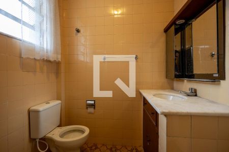 Casa à venda com 175m², 4 quartos e sem vaga Casa à venda com 175m², 4 quartos e sem vagaBanheiro 1