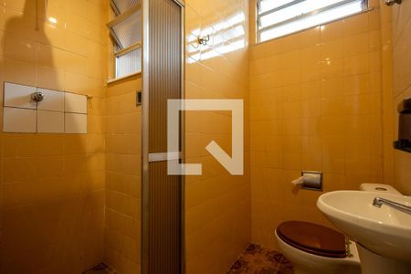 Casa à venda com 175m², 4 quartos e sem vaga Casa à venda com 175m², 4 quartos e sem vagaBanheiro 2