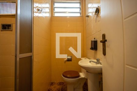 Casa à venda com 175m², 4 quartos e sem vaga Casa à venda com 175m², 4 quartos e sem vagaBanheiro 2