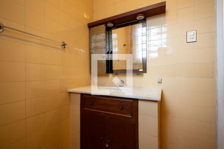 Casa à venda com 175m², 4 quartos e sem vaga Casa à venda com 175m², 4 quartos e sem vagaBanheiro 1