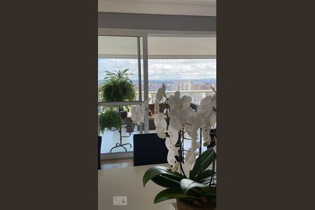 Apartamento para alugar com 260m², 3 quartos e 4 vagas Apartamento para alugar com 260m², 3 quartos e 4 vagasVaranda