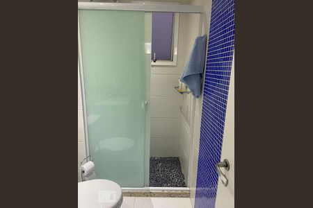 Apartamento para alugar com 260m², 3 quartos e 4 vagas Apartamento para alugar com 260m², 3 quartos e 4 vagasBanheiro