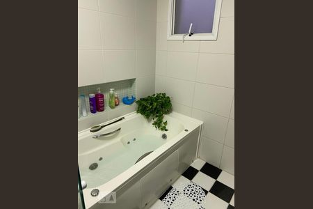 Apartamento para alugar com 260m², 3 quartos e 4 vagas Apartamento para alugar com 260m², 3 quartos e 4 vagasBanheiro