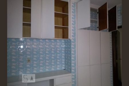 Casa à venda com 163m², 4 quartos e sem vaga Casa à venda com 163m², 4 quartos e sem vagaCozinha