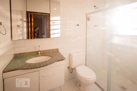 Banheiro de apartamento para alugar com 1 quarto, 55m² em Barra Funda, São Paulo