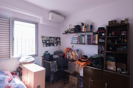 Apartamento à venda com 210m², 4 quartos e 2 vagas Apartamento à venda com 210m², 4 quartos e 2 vagasQuarto 2