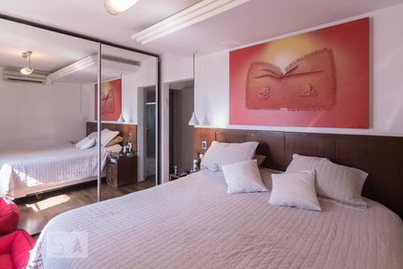 Apartamento à venda com 210m², 4 quartos e 2 vagas Apartamento à venda com 210m², 4 quartos e 2 vagasSuíte