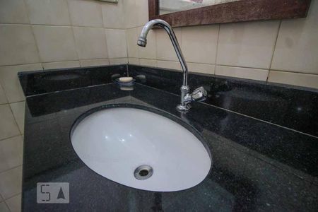 Casa à venda com 500m², 3 quartos e 4 vagas Casa à venda com 500m², 3 quartos e 4 vagasBanheiro Suíte